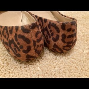 Leopard ballet flats